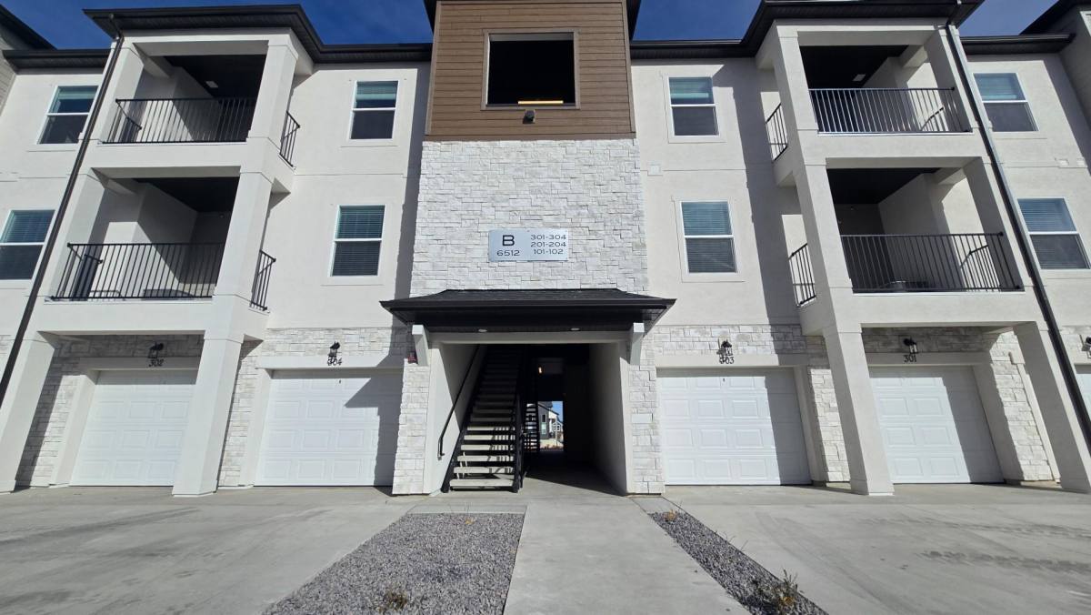 Apartment for rent at 6512 W Skyline Loop Lane, Herriman, UT 84096