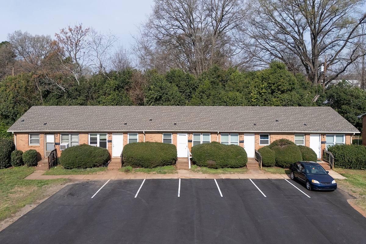 Apartment for rent at 3115 Girard Court, Charlotte, NC 28212