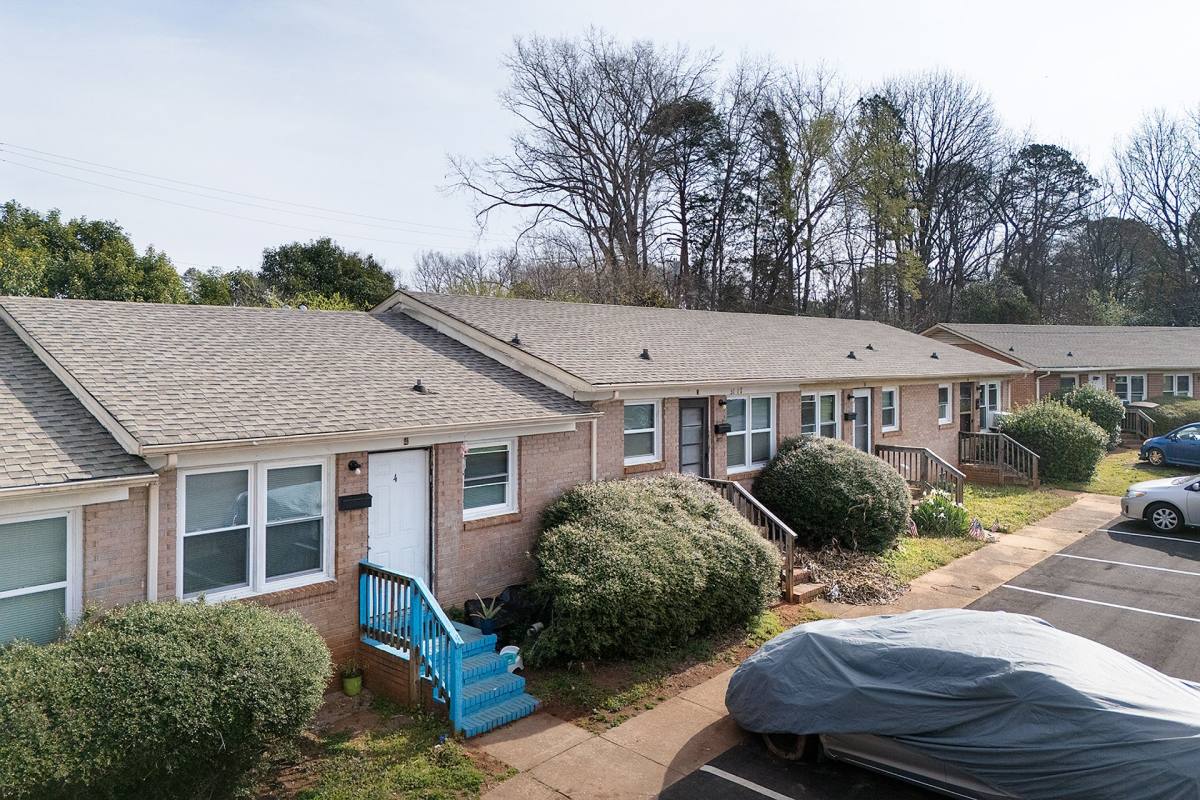Apartment for rent at 3115 Girard Court, Charlotte, NC 28212