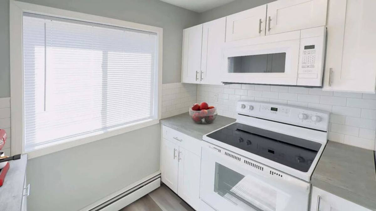 Apartment for rent at 318 N Sage St, Kalamazoo, MI 49006