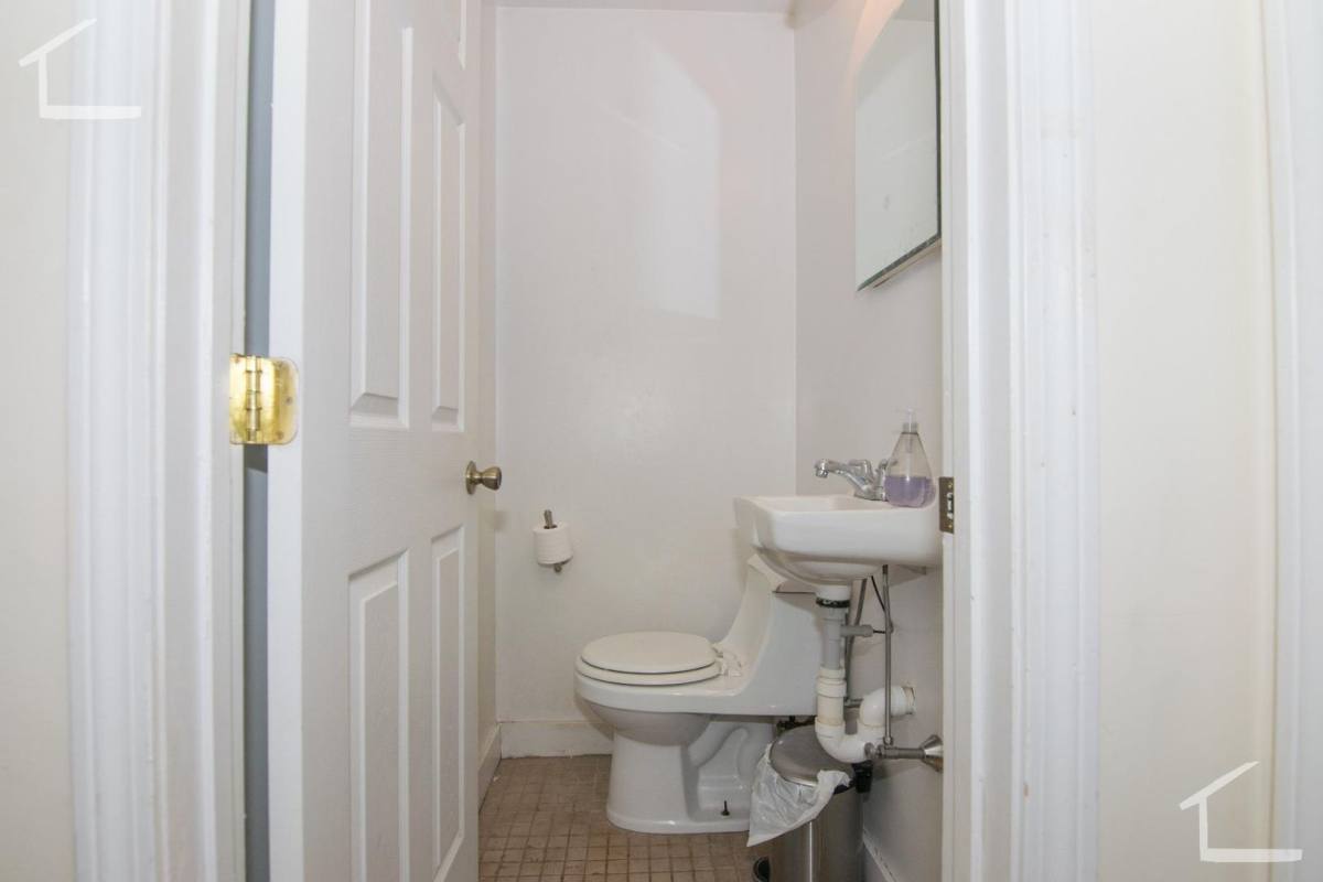 Apartment for rent at 63 Thatcher St #3, Brookline, MA 02446