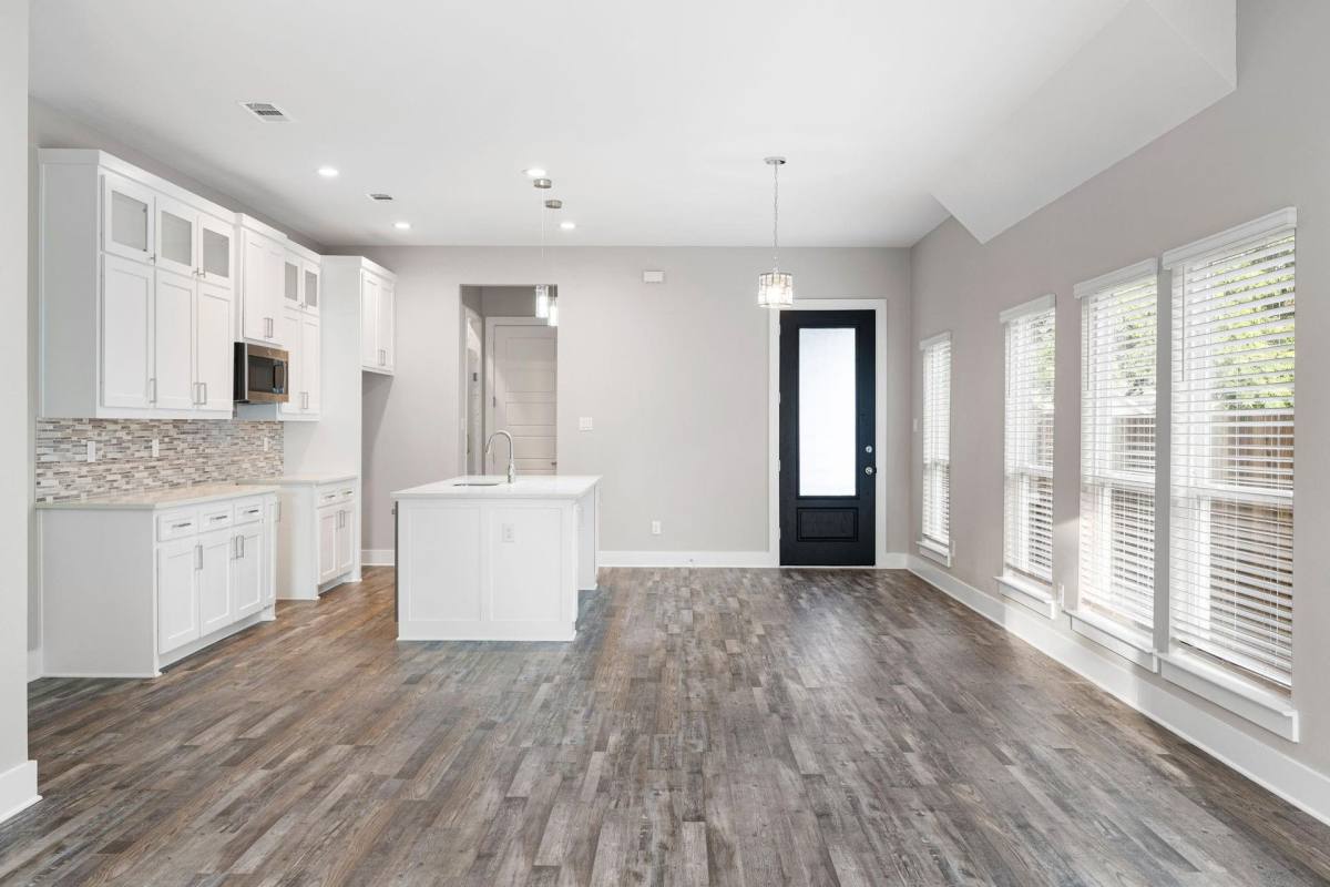 Townhouse for rent at 2811 Harston St, Dallas, TX 75212