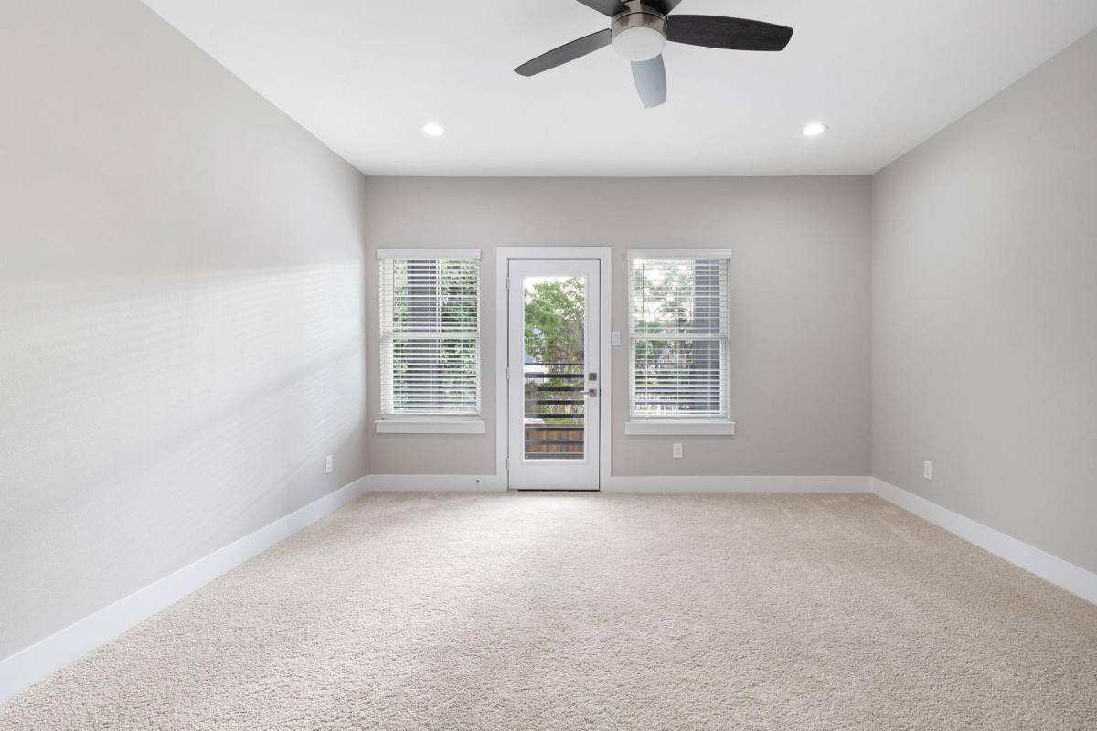 Townhouse for rent at 2811 Harston St, Dallas, TX 75212