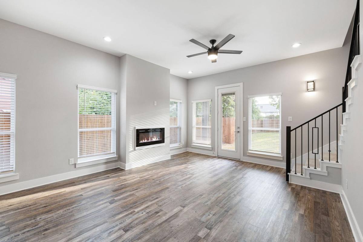 Townhouse for rent at 2811 Harston St, Dallas, TX 75212