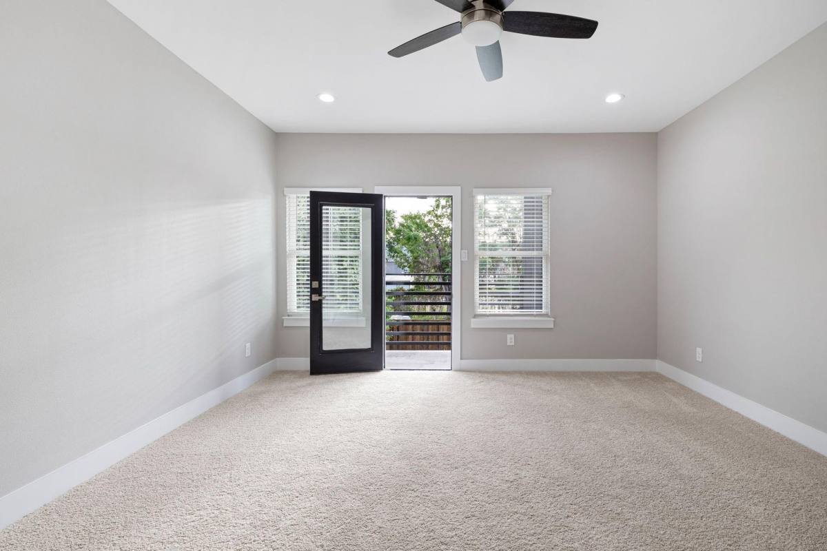 Townhouse for rent at 2811 Harston St, Dallas, TX 75212