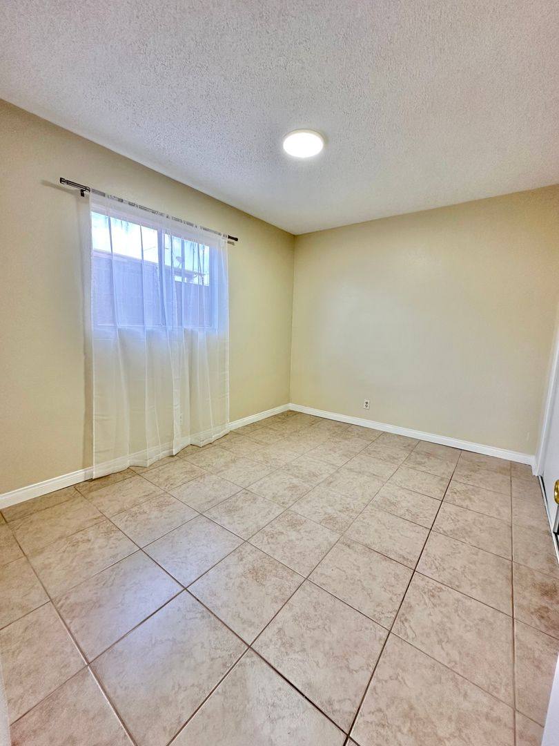 Apartment for rent at 25511-25519 S Western Ave, Lomita, CA 90717