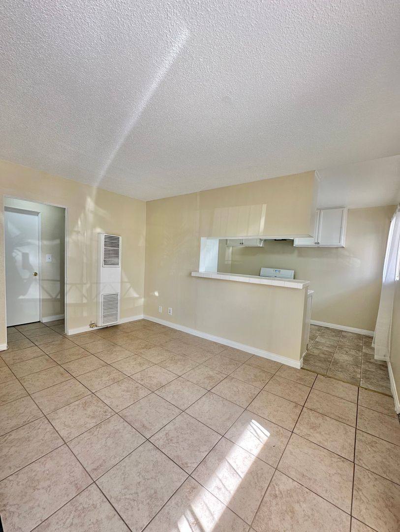 Apartment for rent at 25511-25519 S Western Ave, Lomita, CA 90717