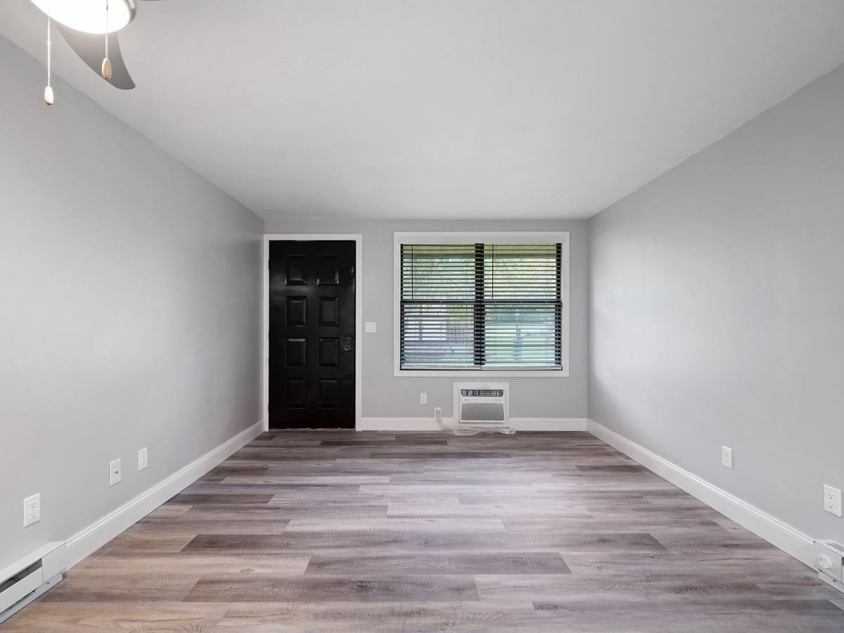 Apartment for rent at 125 S Ridge Rd W, Geneva, OH 44041