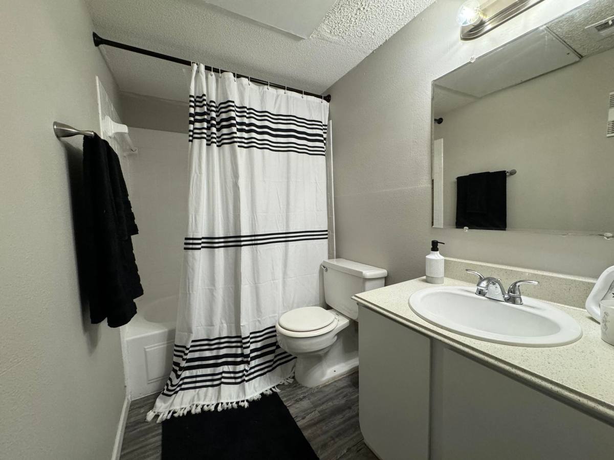 Apartment for rent at 6402 Albany Ave, Lubbock, TX 79424