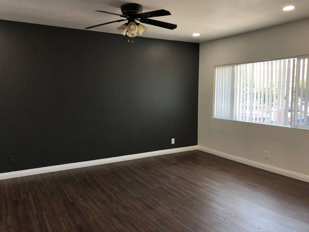 Apartment for rent at 710 W 27th St, Los Angeles, CA 90007