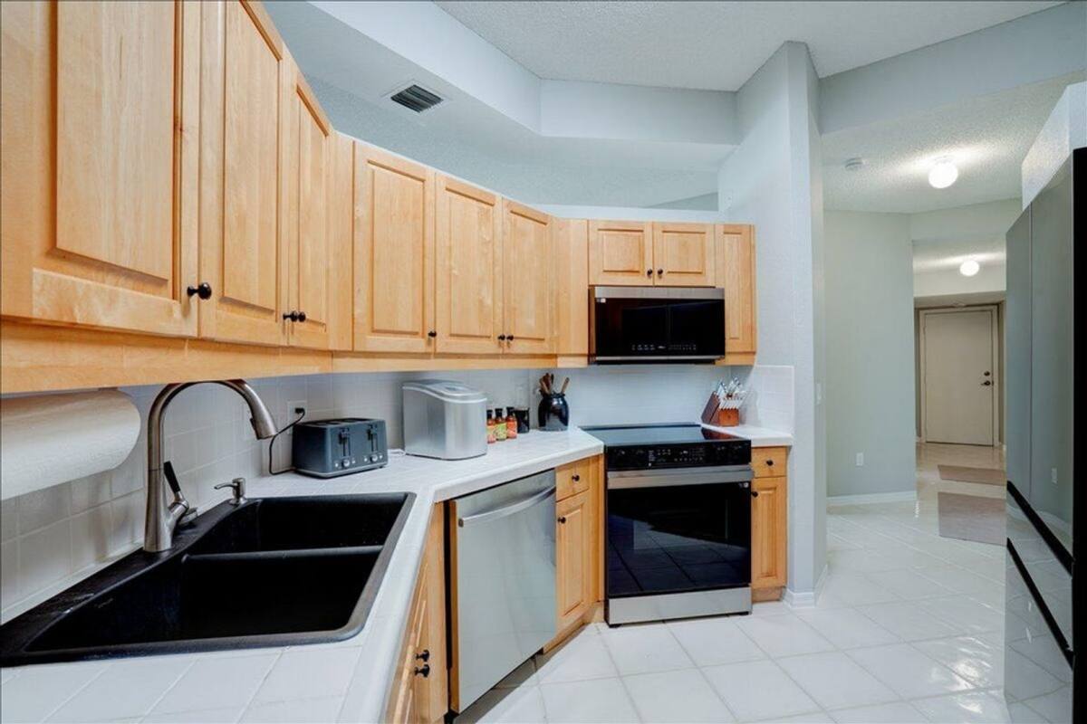 Condo for rent at 10173 Andover Coach Circle, Lake Worth, FL 33449