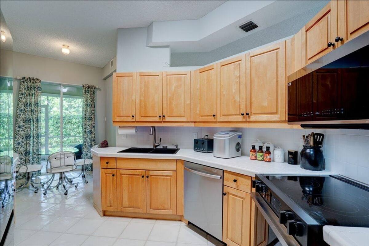 Condo for rent at 10173 Andover Coach Circle, Lake Worth, FL 33449