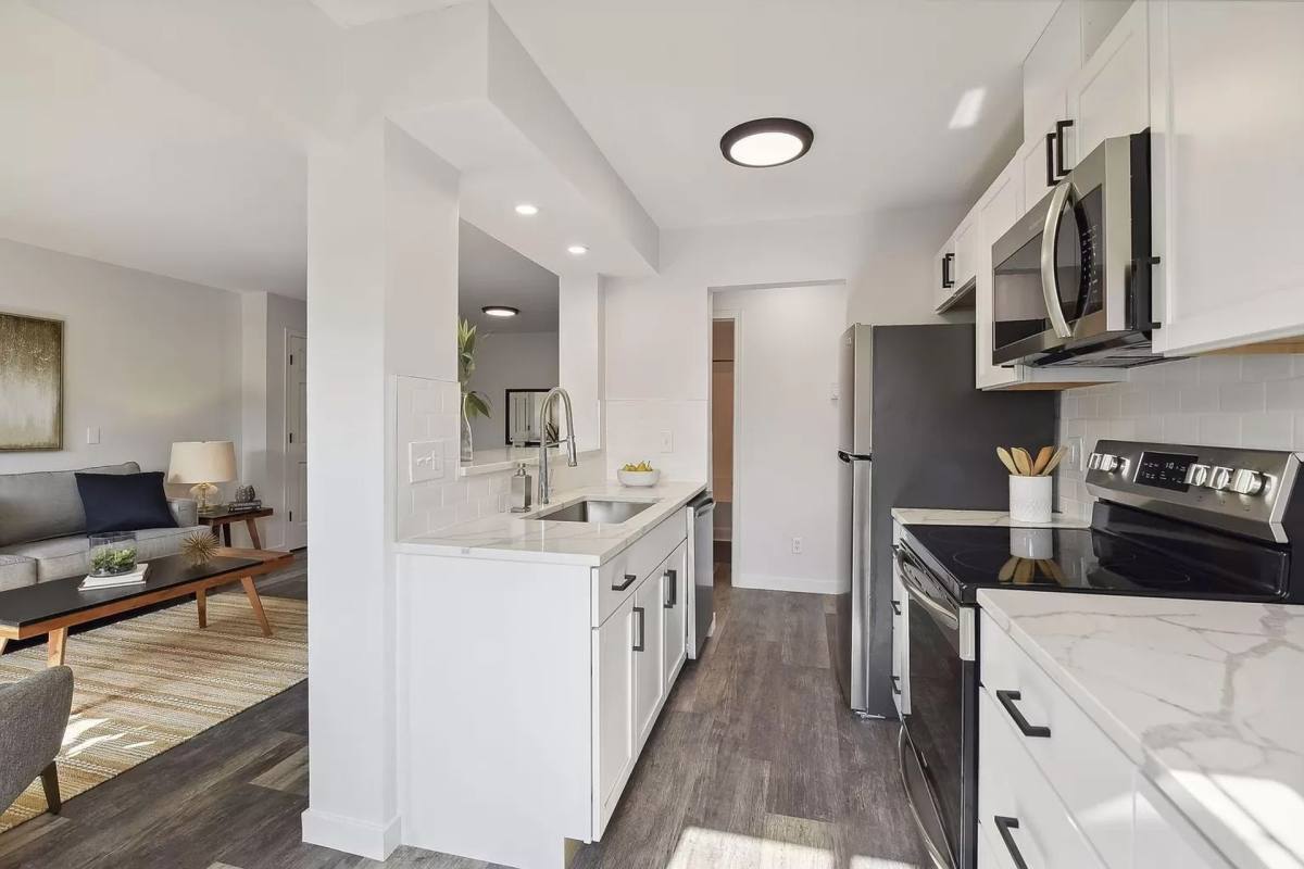 Apartment for rent at 9840 Nicollet Ave S, Minneapolis, MN 55420