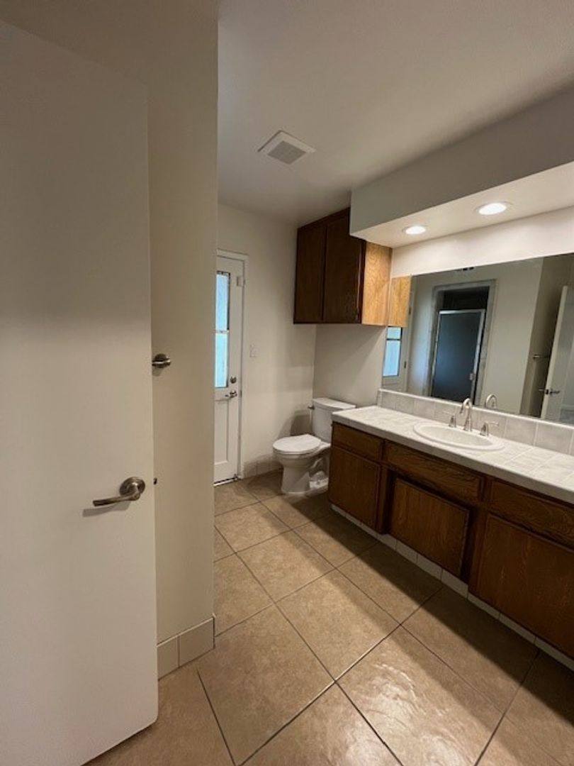 House for rent at 8900 Campus Park Court, Bakersfield, CA 93311
