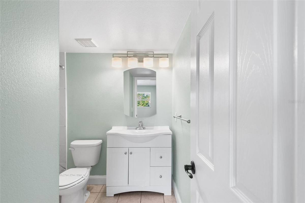 Apartment for rent at 6262 Emerson Ave S, Saint Petersburg, FL 33707