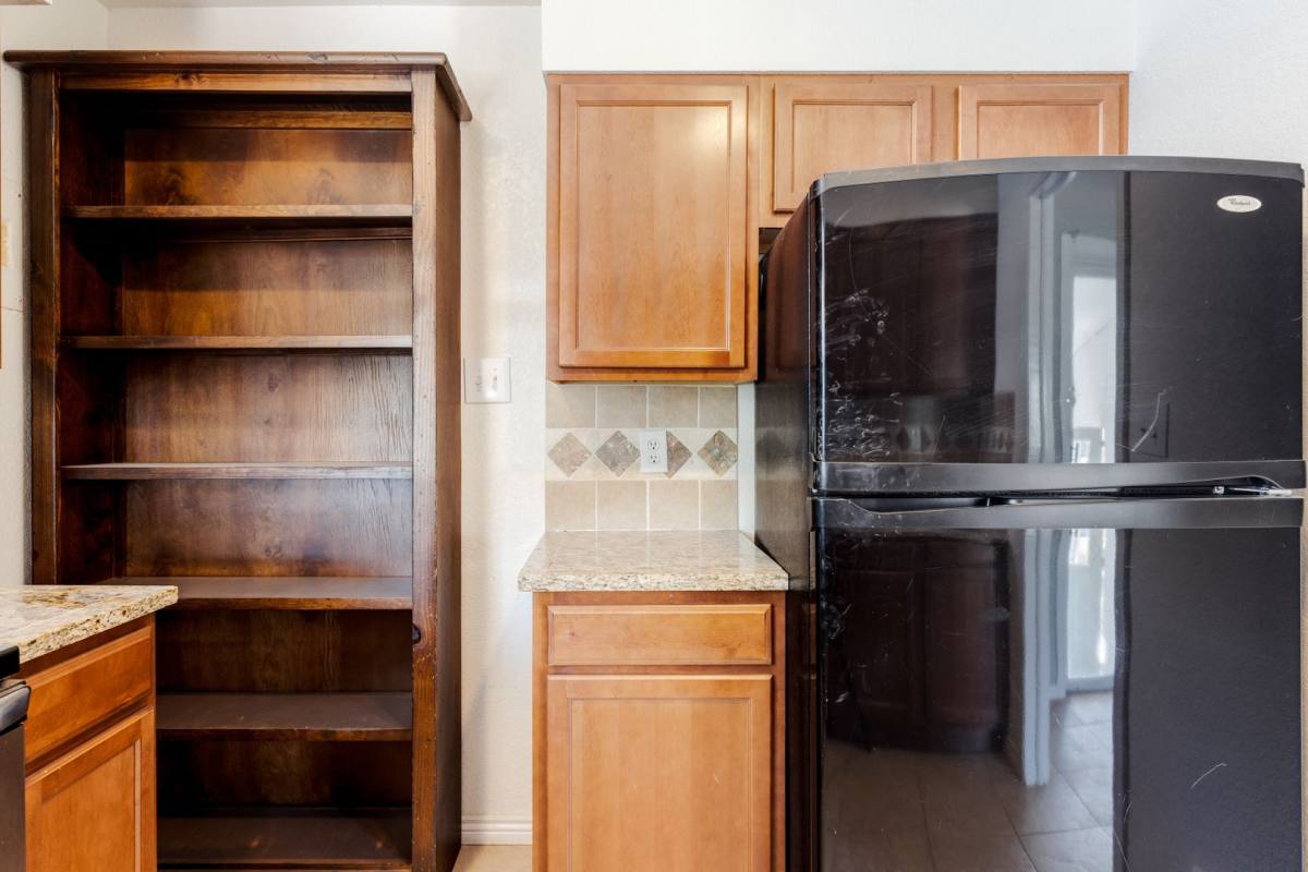 Townhouse for rent at 1945 N Oakland St, Aurora, CO 80010