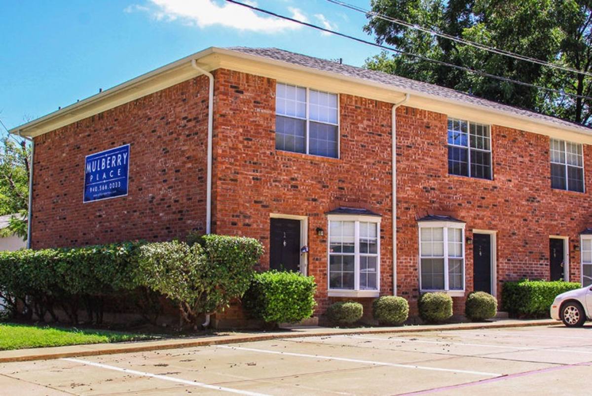Townhouse for rent at 705 709 W Mulberry St, Denton, TX 76201
