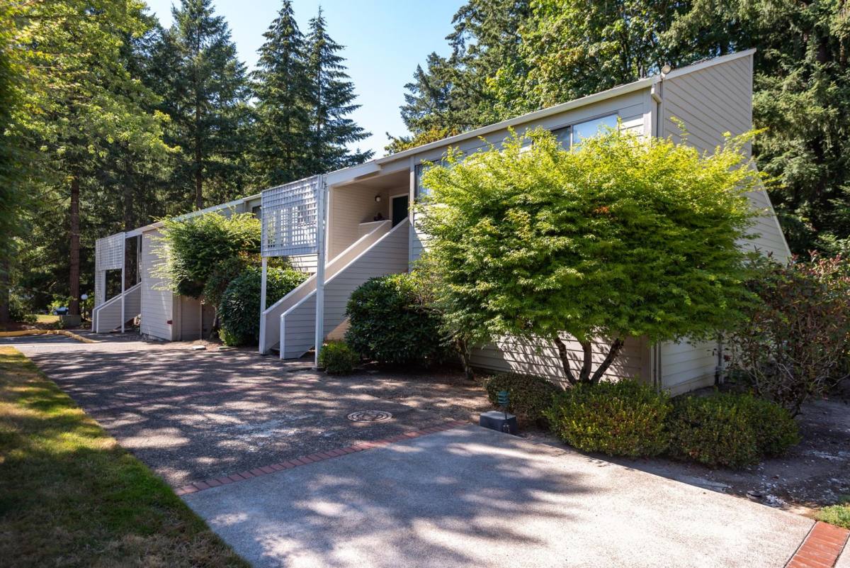 Apartment for rent at 1210 S College St, Newberg, OR 97132