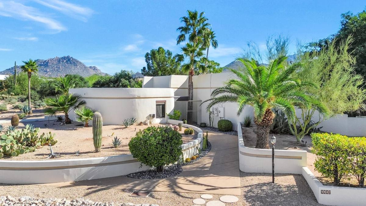 House for rent at 9447 E Calle De Valle Dr, Scottsdale, AZ 85255