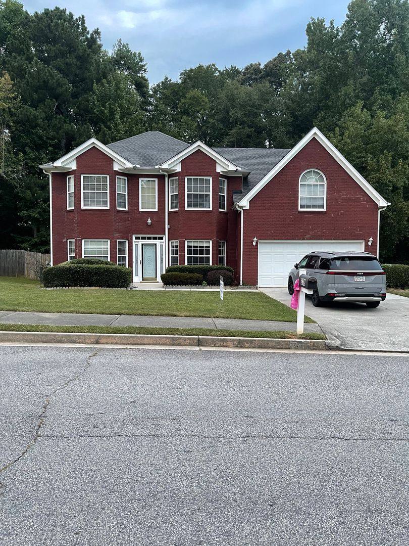 House for rent at 318 Derby Dr, Riverdale, GA 30274