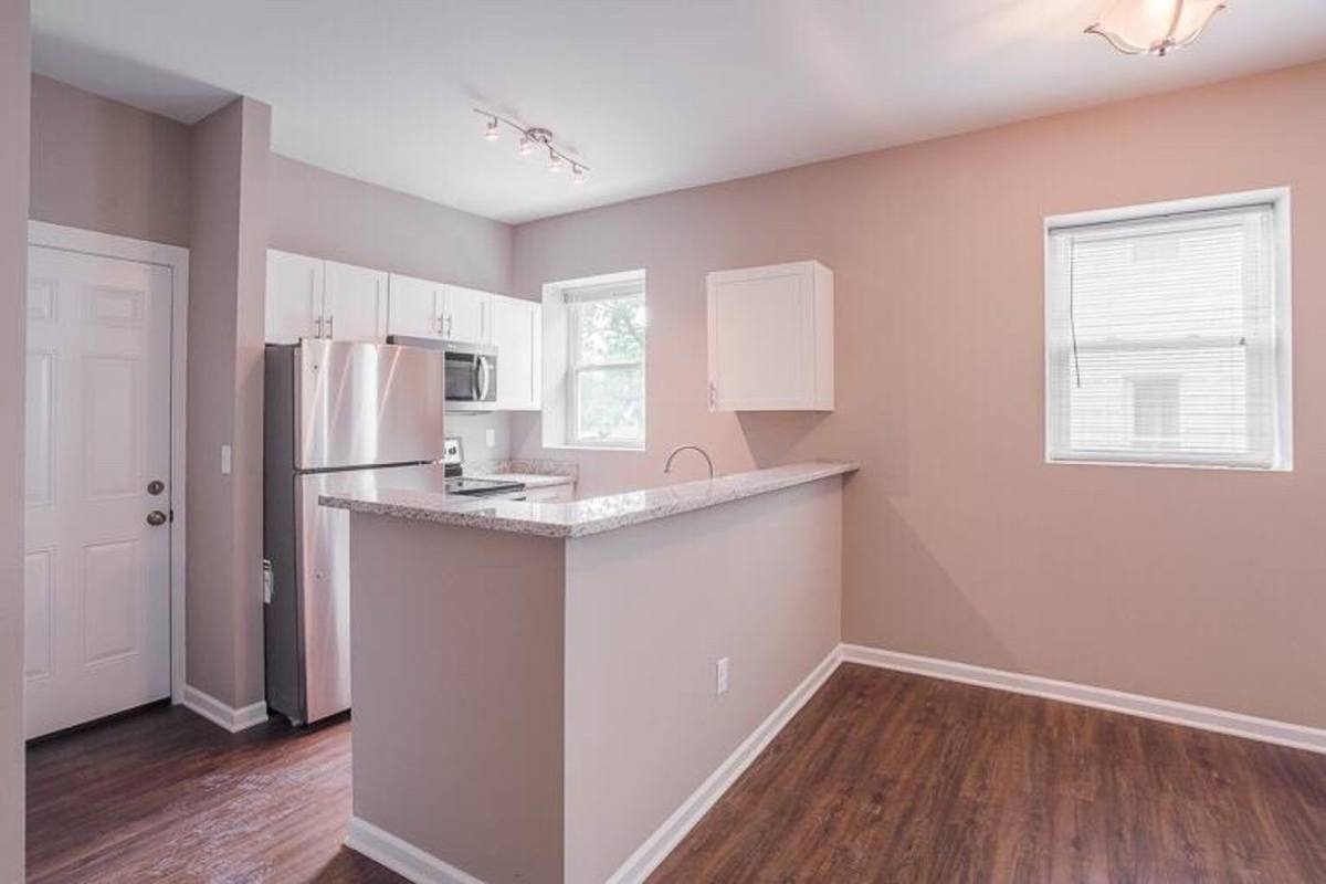 Apartment for rent at 1931 Delaware Ave, Cincinnati, OH 45212