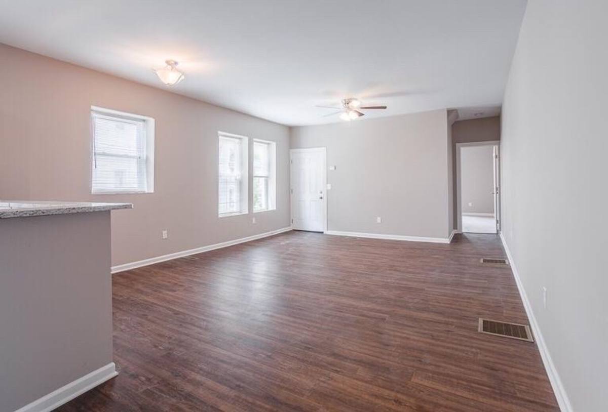 Apartment for rent at 1931 Delaware Ave, Cincinnati, OH 45212