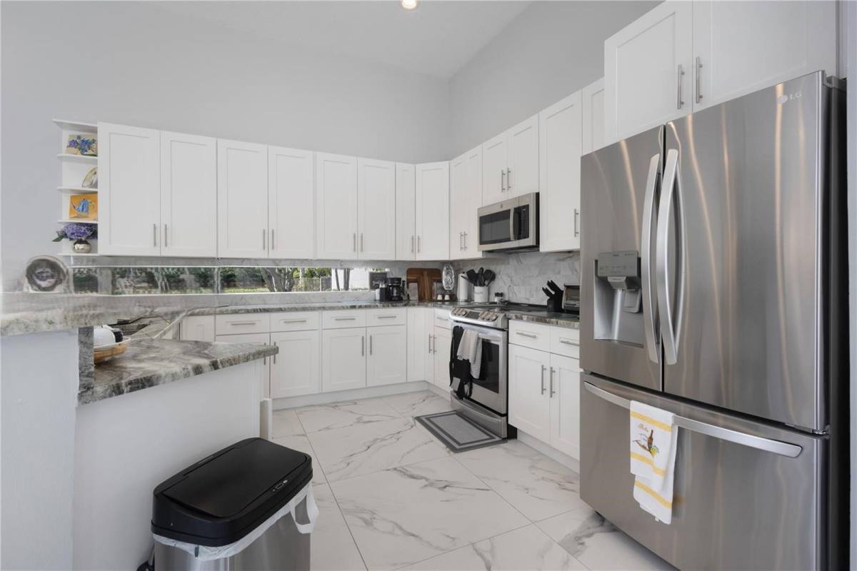 House for rent at 3719 Oak Ridge Circle, Fort Lauderdale, FL 33331
