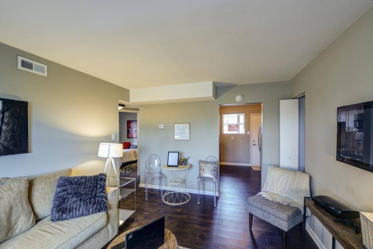 Apartment for rent at Buena Vista, 301 S Granby St, Richmond, VA 23220
