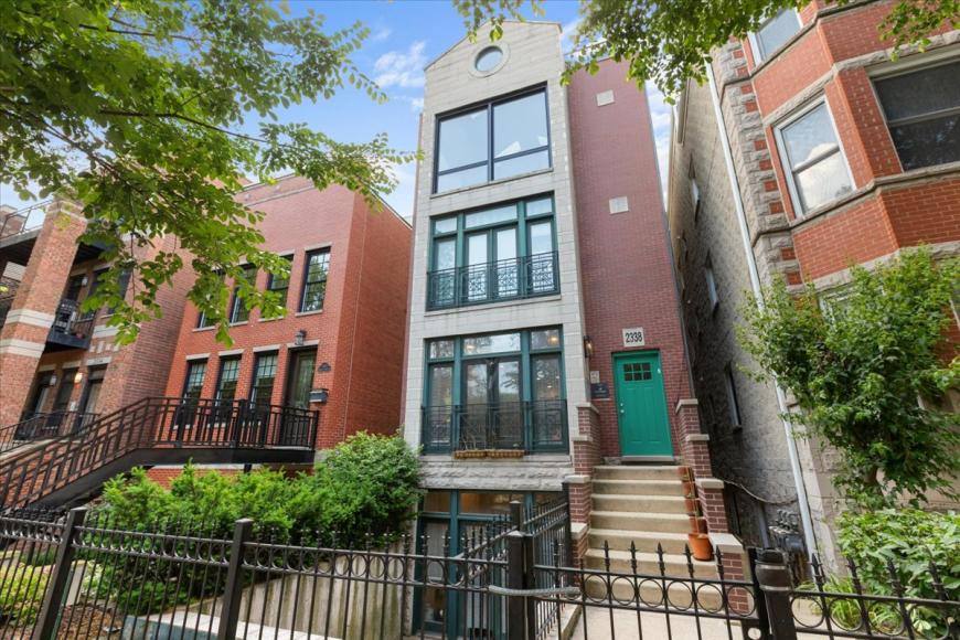 Apartment for rent at 2338 N Greenview #1, Chicago, IL 60614