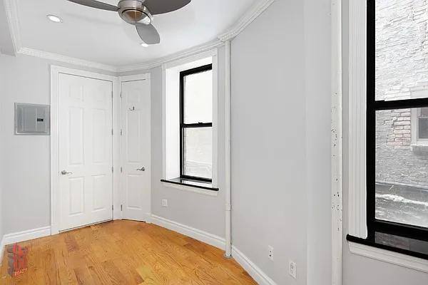 Apartment for rent at 326 E 35th St #2, New York, NY 10016