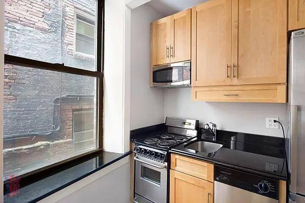 Apartment for rent at 326 E 35th St #2, New York, NY 10016
