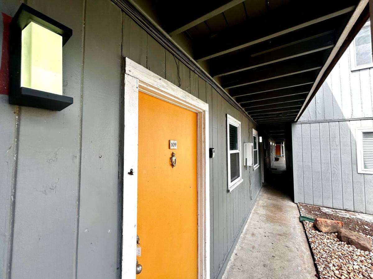 Condo for rent at 2401 Manor Rd, Austin, TX 78722