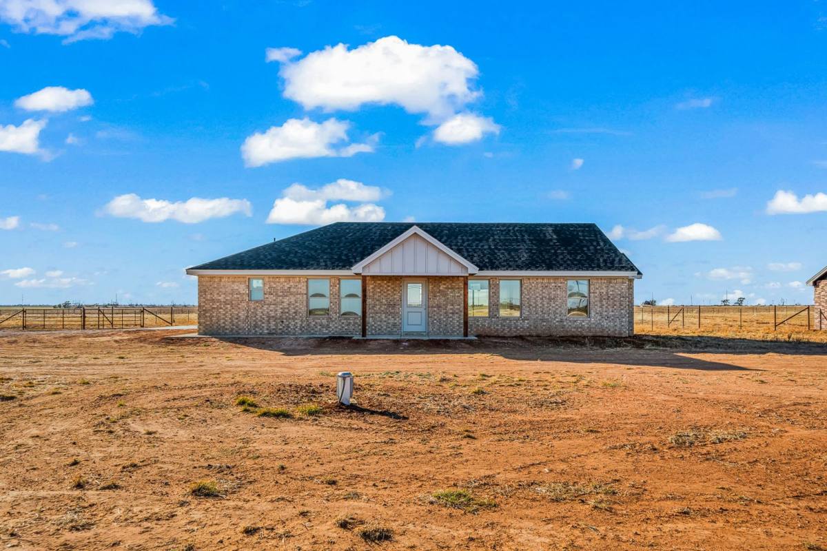 House for rent at 327 N FM #789, Slaton, TX 79364