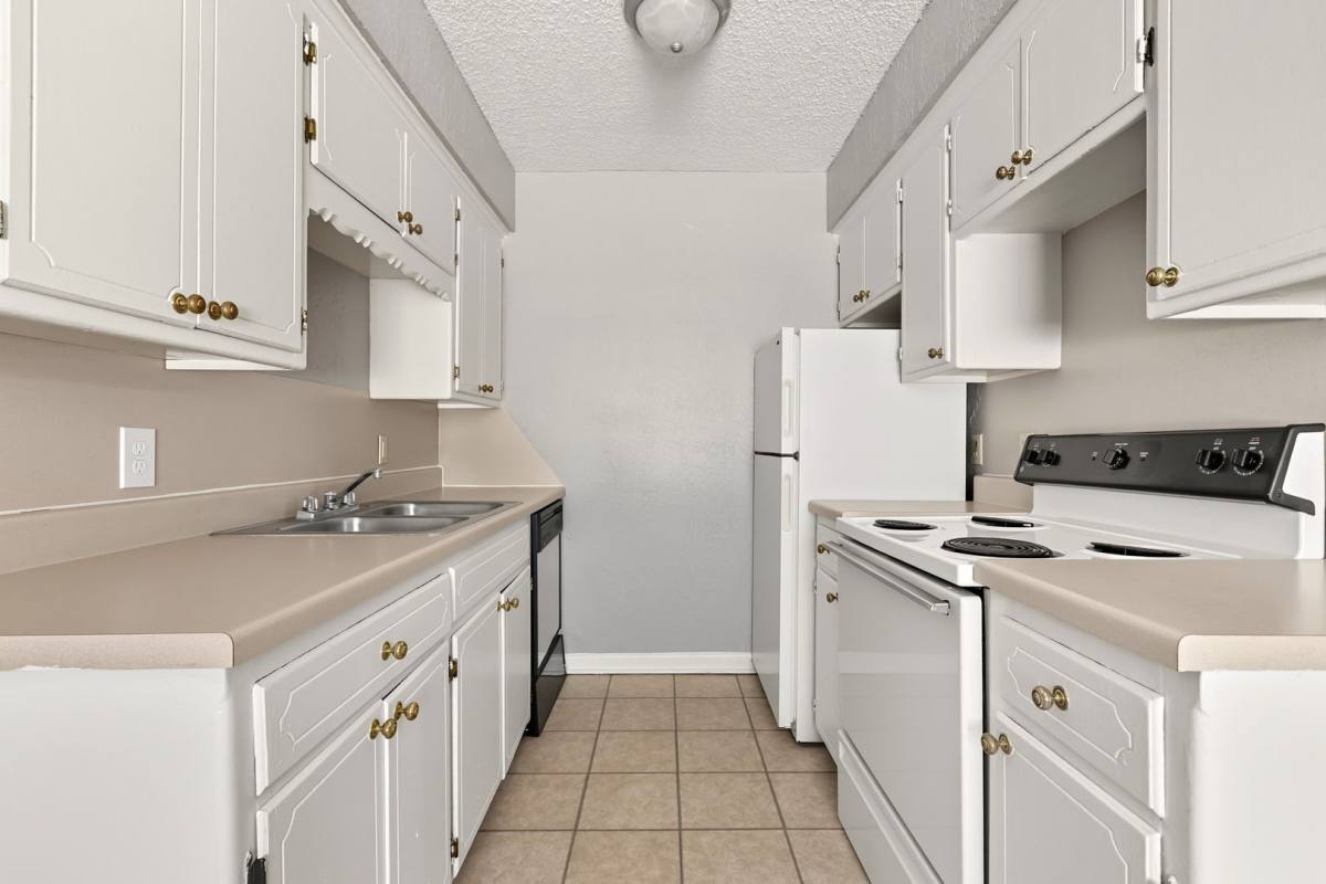 Apartment for rent at 5348 NW Cache Rd, Lawton, OK 73505