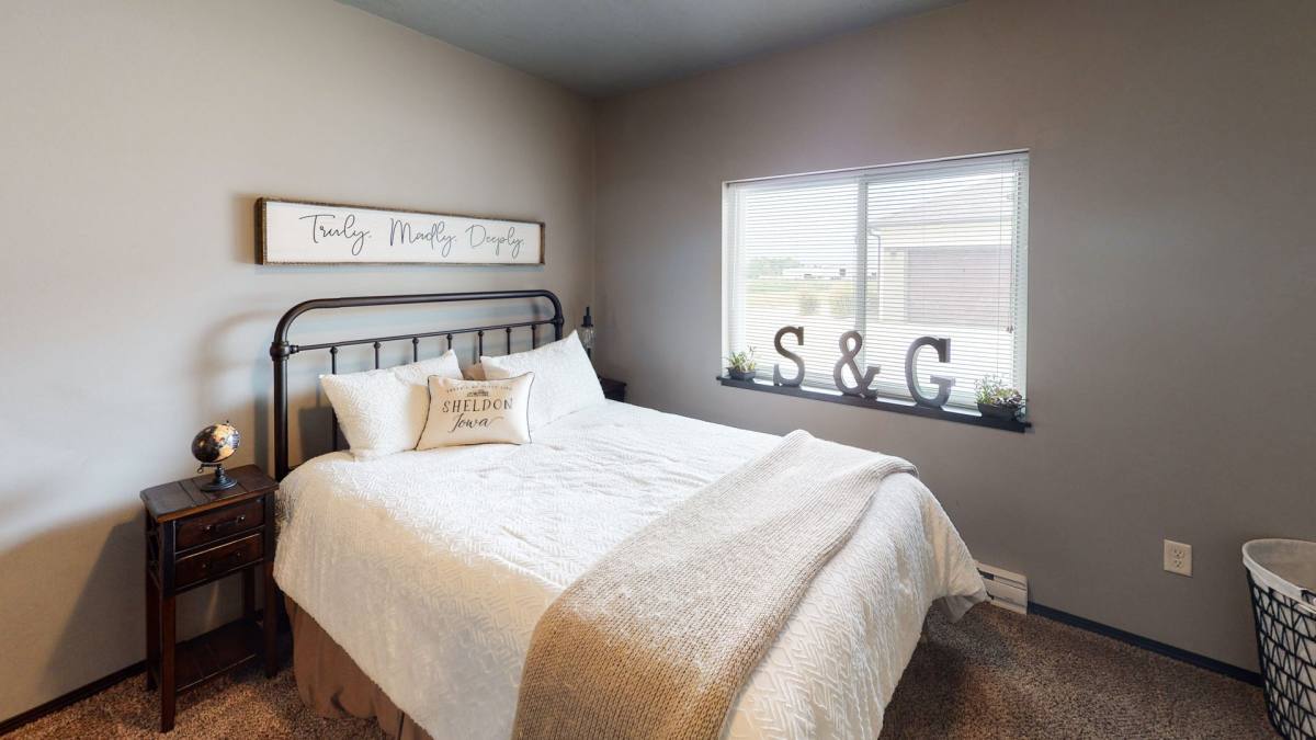 Townhouse for rent at 491 Prairie Trail Rd, Sheldon, IA 51201