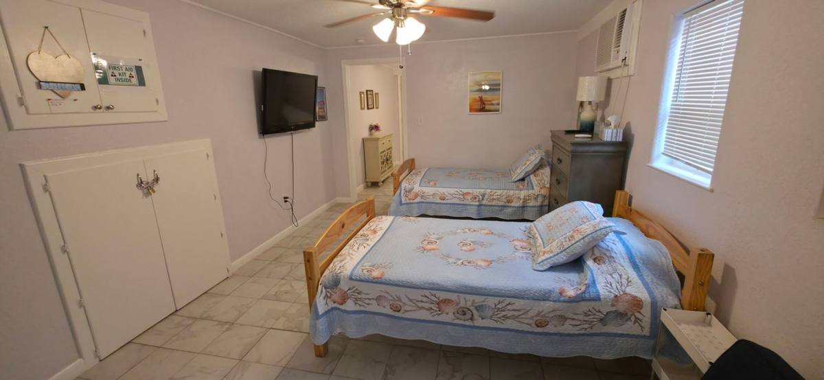 Apartment for rent at 1915 Ave O 1 #2, Galveston, TX 77550