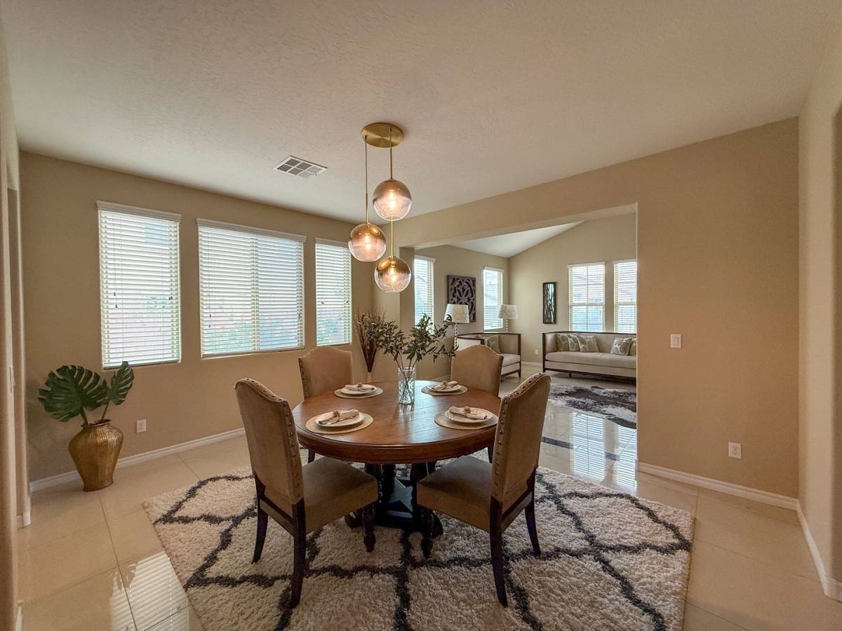 House for rent at 7276 White Bloom Ave, Las Vegas, NV 89117