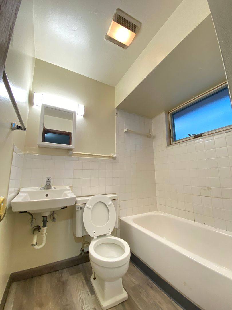 Apartment for rent at 59 E Norwich Ave, Columbus, OH 43201