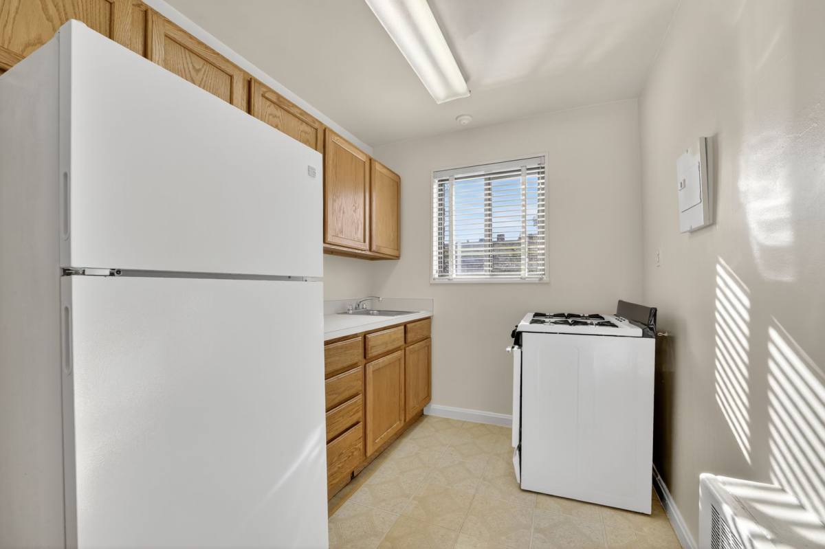 Apartment for rent at 1010 G St NE, Washington, DC 20002
