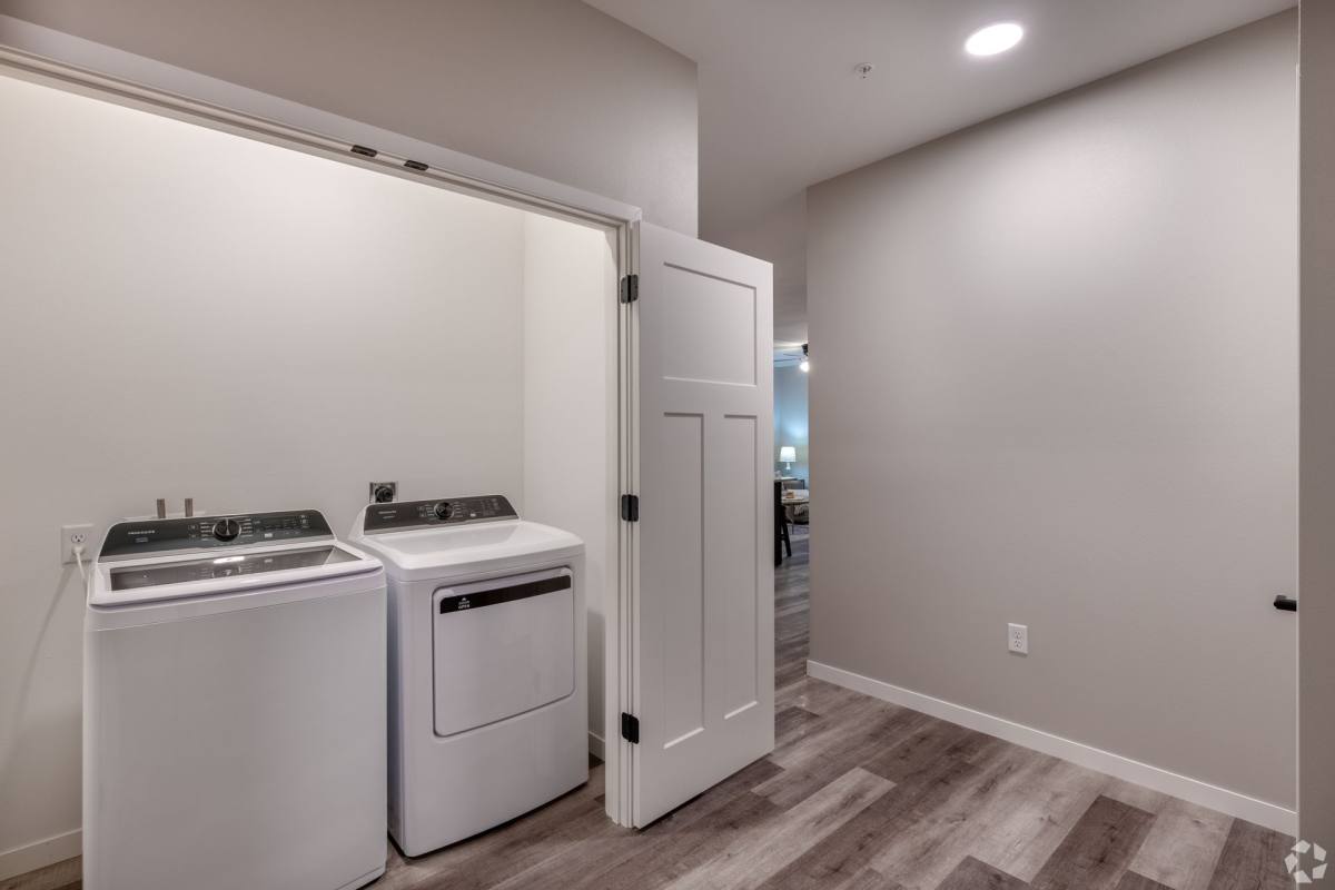 Apartment for rent at 381 Chippewa Mall Dr, Chippewa Falls, WI 54729