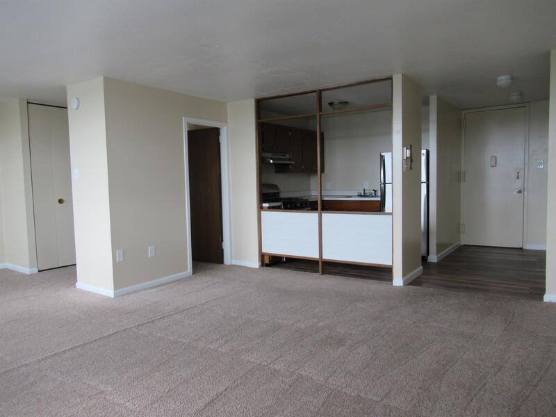 Apartment for rent at 967 Asylum Ave, Hartford, CT 06105