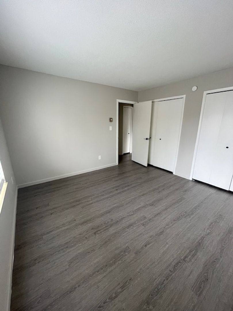 Apartment for rent at 1250 E W Maple Rd, Walled Lake, MI 48390