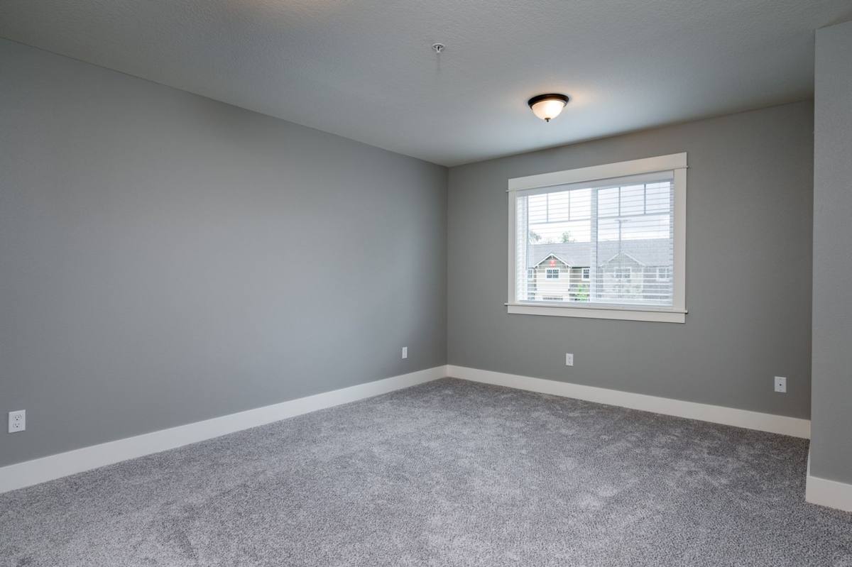 Townhouse for rent at 1675 SW Cherry Park Rd, Troutdale, OR 97060