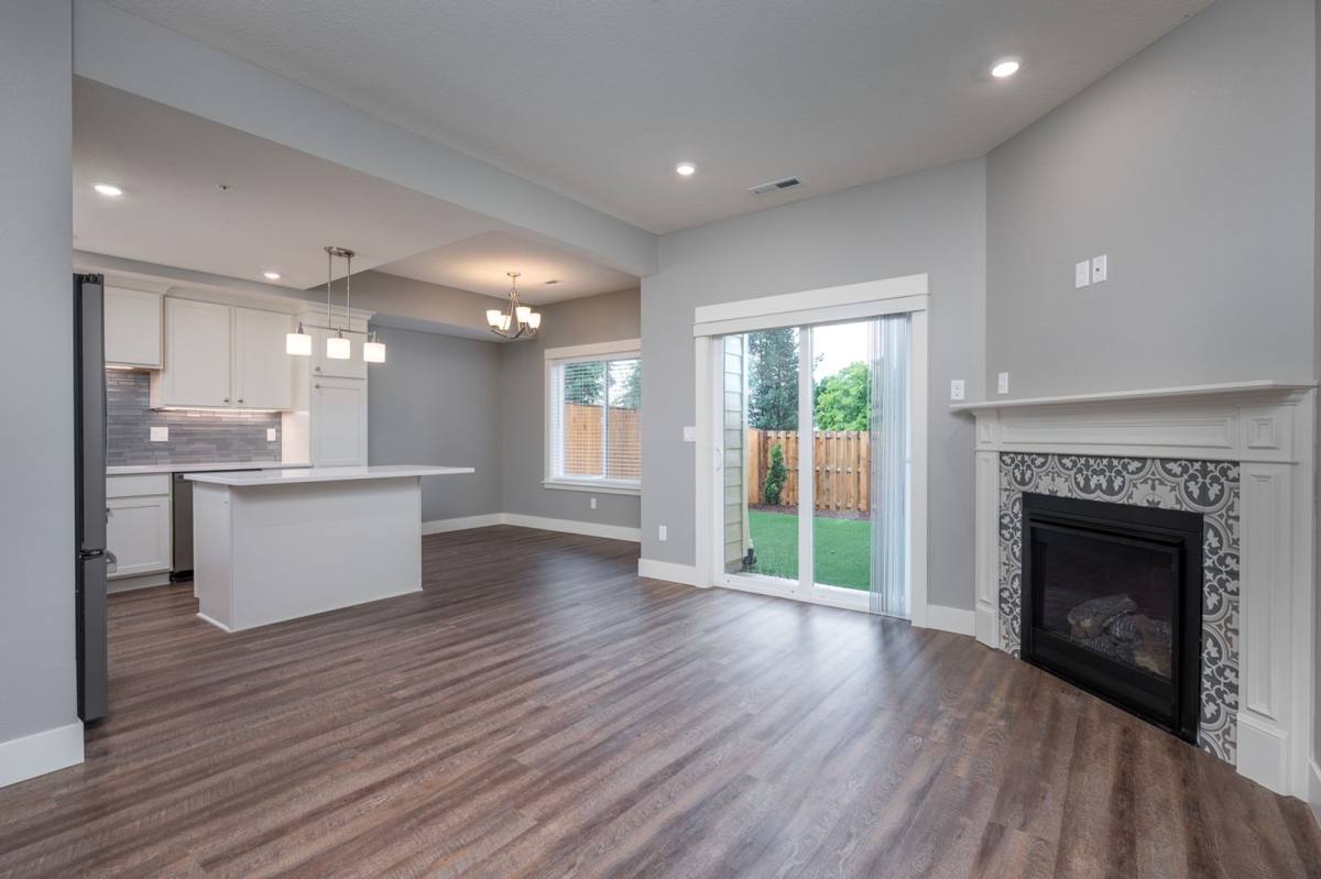 Townhouse for rent at 1675 SW Cherry Park Rd, Troutdale, OR 97060