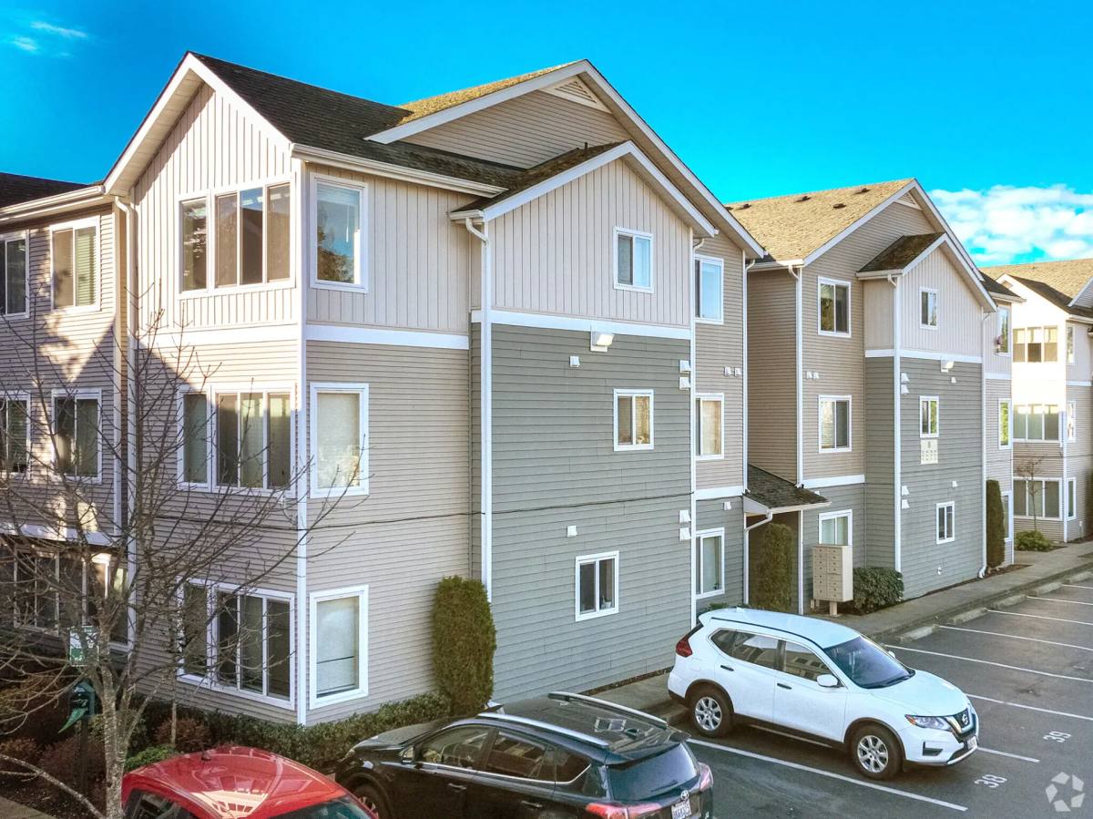 Apartment for rent at 10790 16th Ave SW, Seattle, WA 98146
