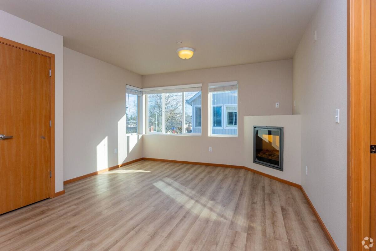Apartment for rent at 10790 16th Ave SW, Seattle, WA 98146