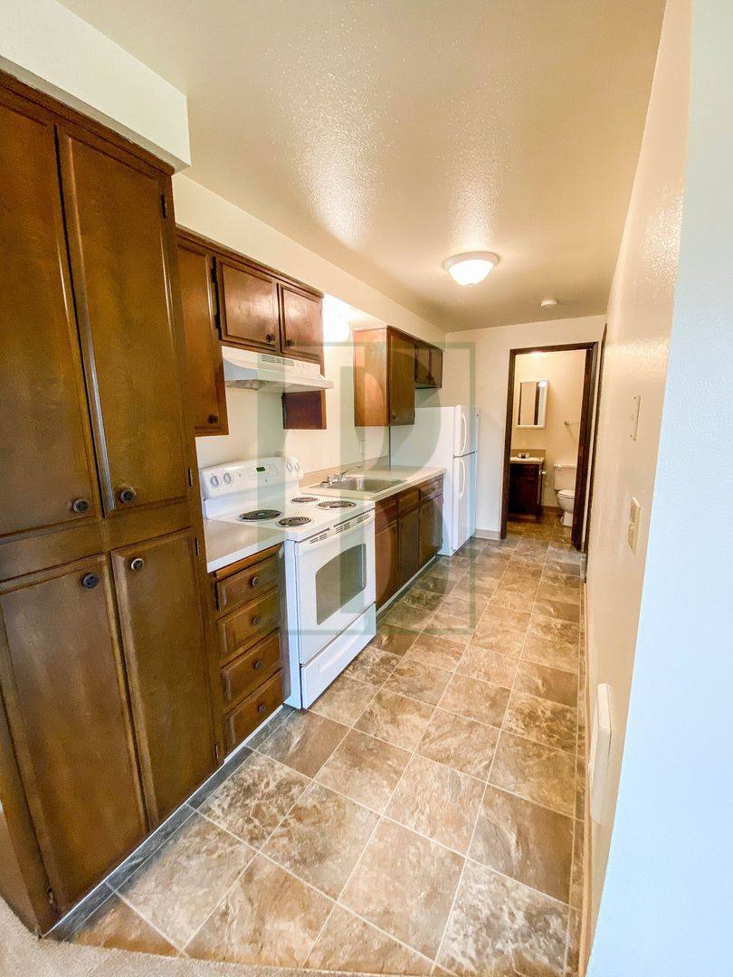 Apartment for rent at 3809-3873 24th Place NE, Salem, OR 97301