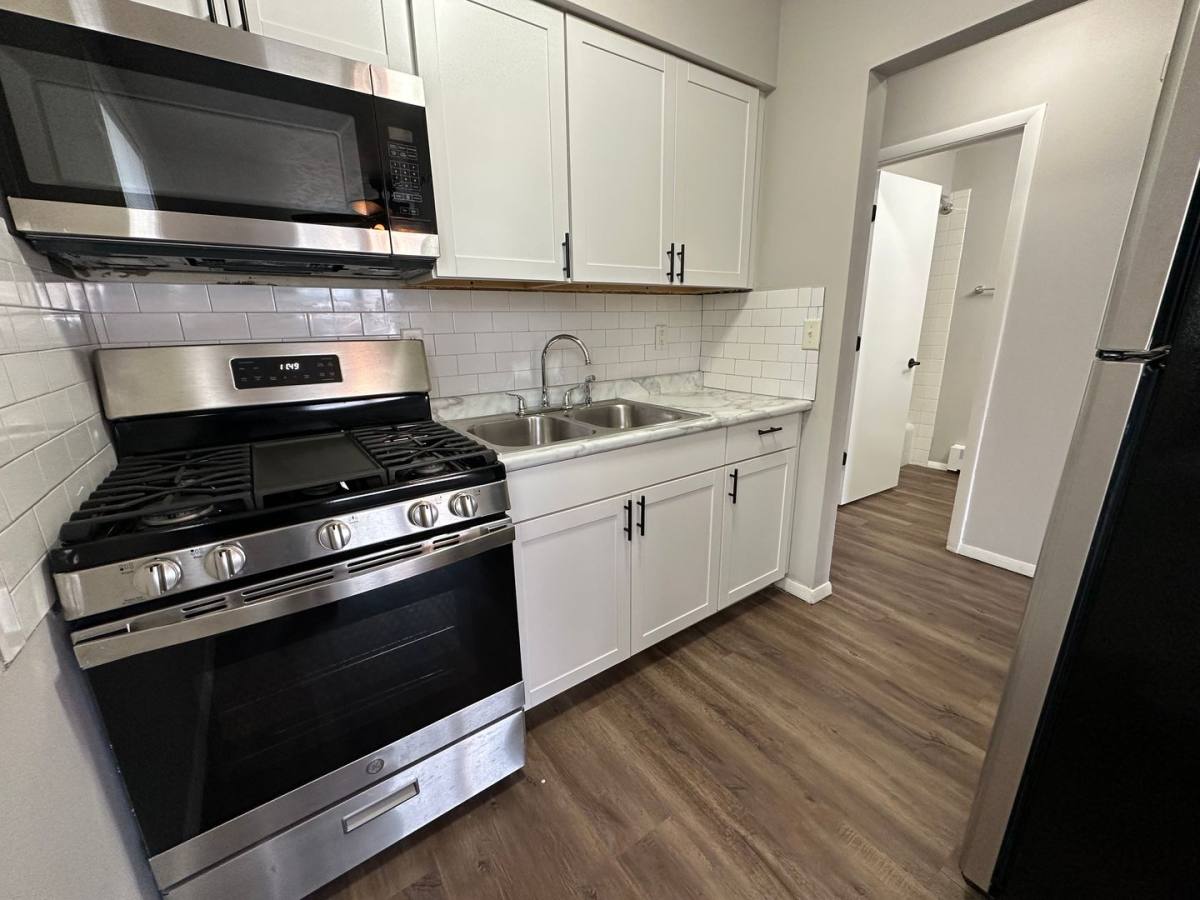 Apartment for rent at 337 Riley Dr, Bloomington, IL 61701