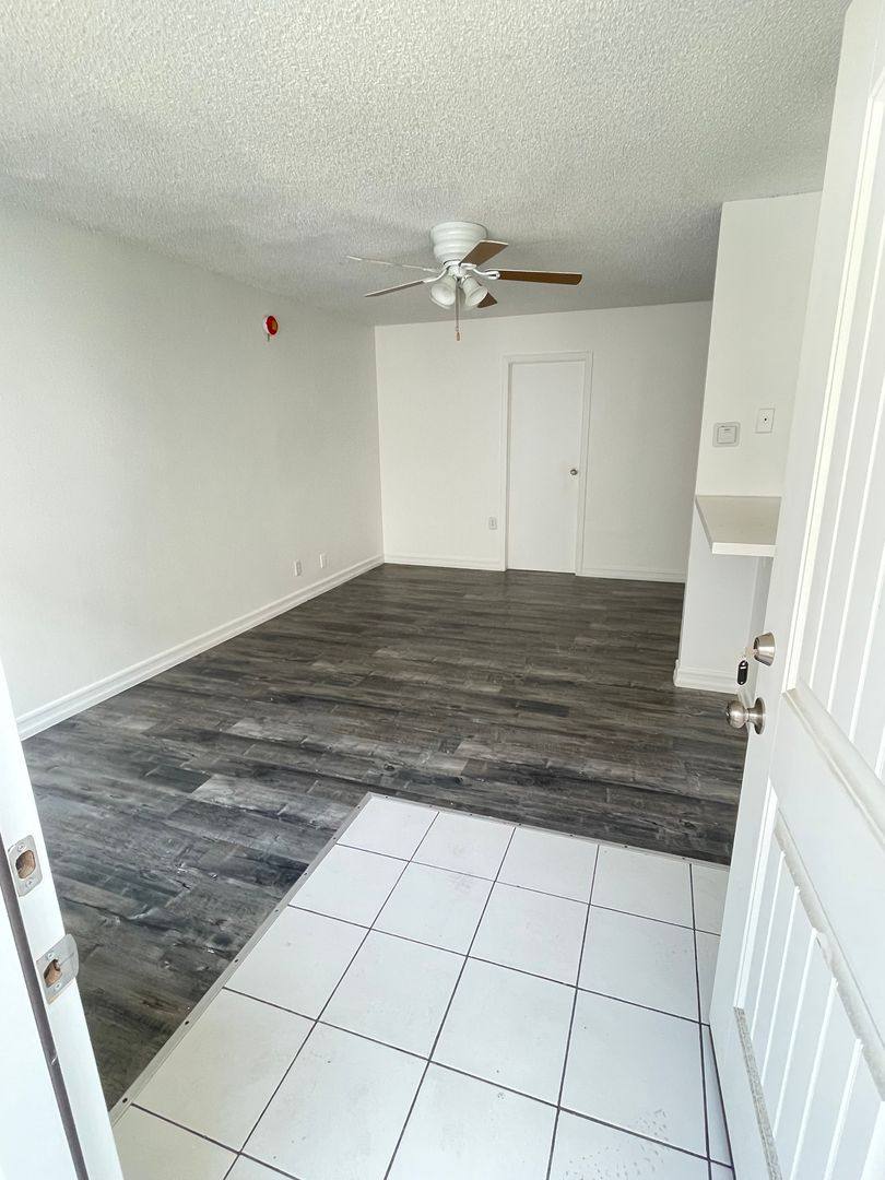 Apartment for rent at 1316 S Catalina St, Los Angeles, CA 90006