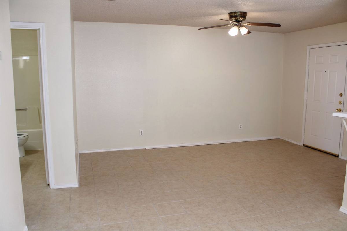 Townhouse for rent at 815 W Olmos, San Antonio, TX 78212